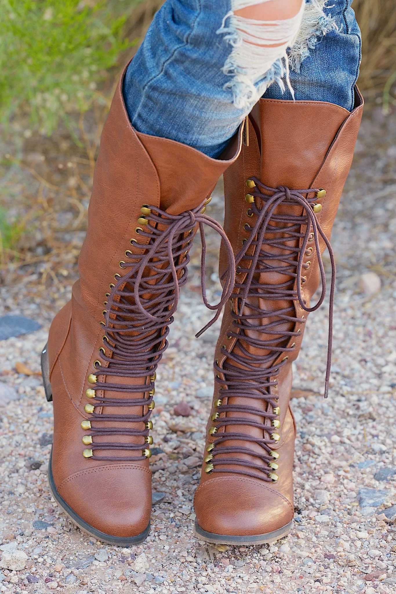 An Edgy Touch Lace Up Boots - Tan