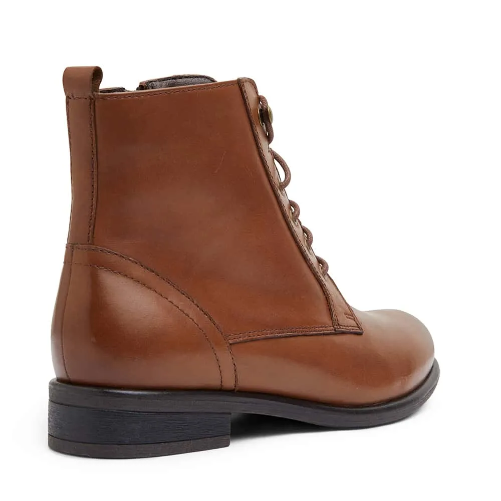 Badge Boot in Mid Brown Leather